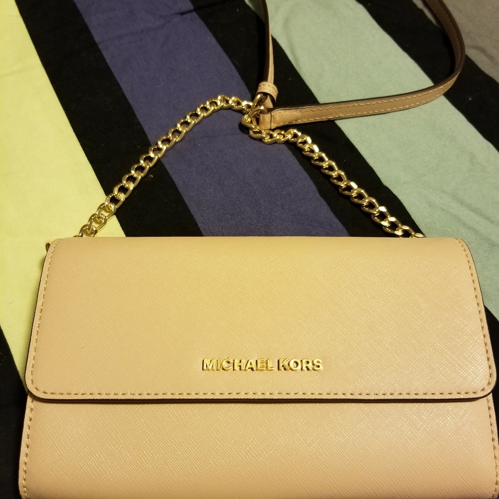 Michael kors Lg Phone Crossbodies